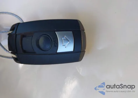 2007 BMW 328Xi z USA, uszkodzony, nr VIN WBAVC73527KP35734